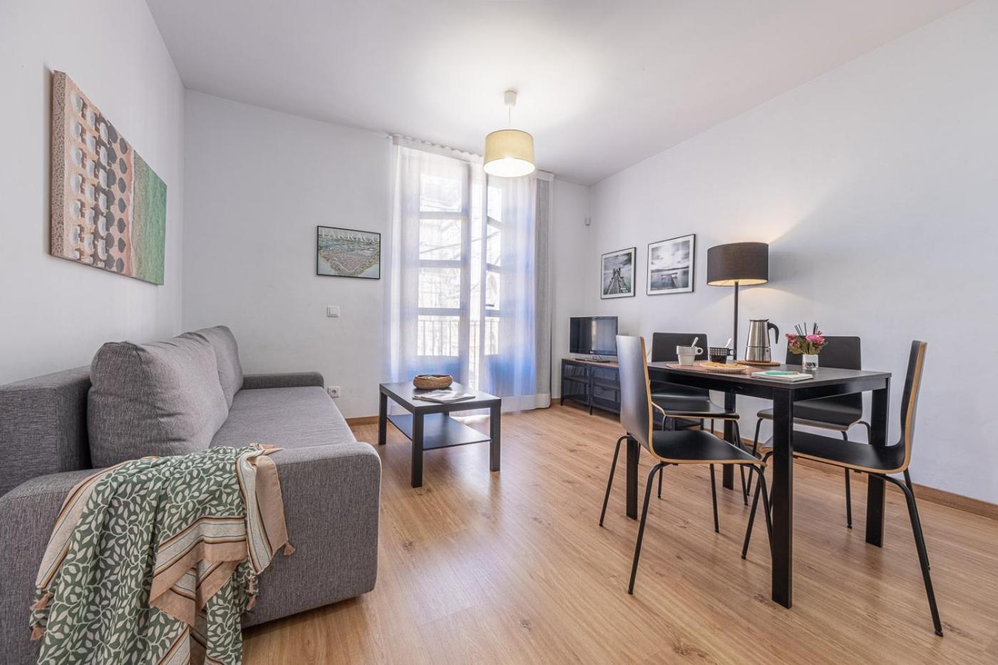 Tarragona Apartments Ngoại thất bức ảnh